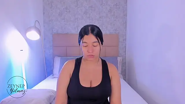 ZeynepYilmaz online show from 04/14/26, 09:09