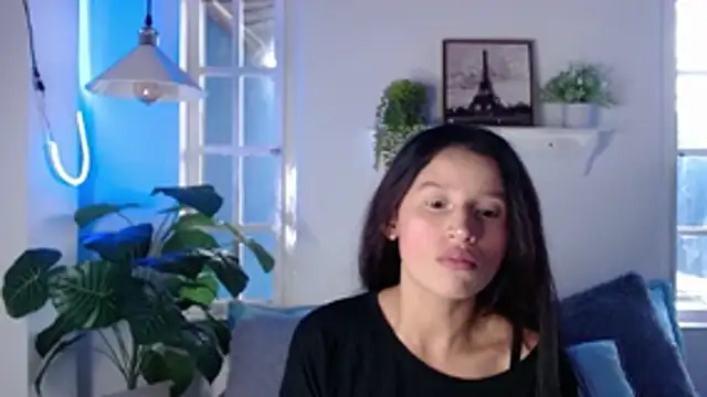 milk chloe  online show from 03/19/26, 01:44