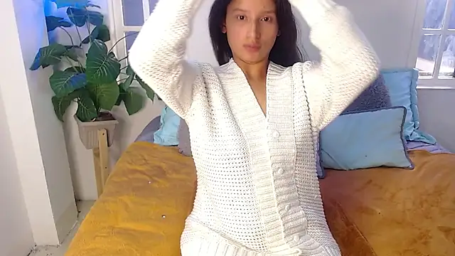 milk chloe  online show from 03/12/26, 01:37