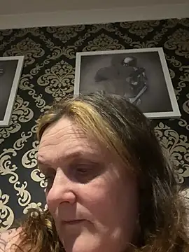 Busty-GilfQuinn online show from 02/22/26, 10:44