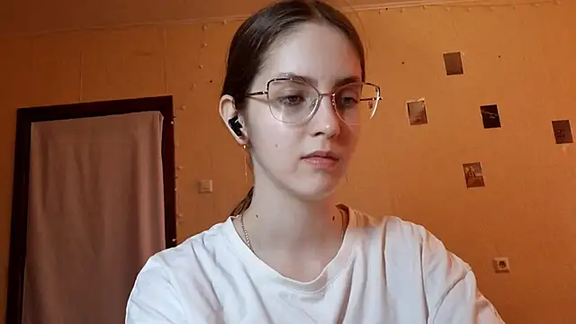 Katelemon online show from 05/18/26, 10:31