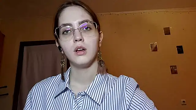 Katelemon online show from 04/19/26, 02:29