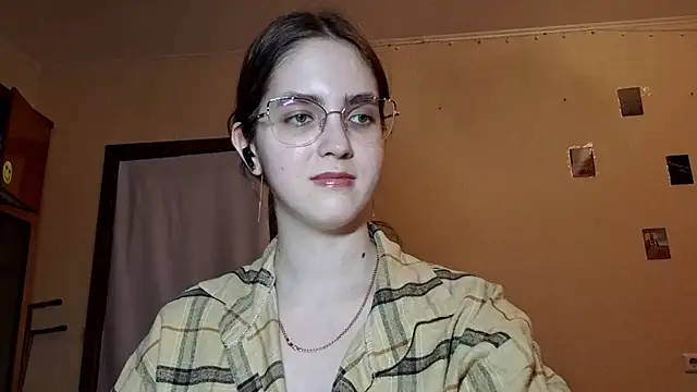 Katelemon online show from 04/17/26, 02:09