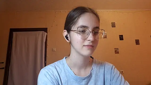 Snapshot of Katelemon chatting on 07/05/26, 02:24 Katelemon online show from 07/05/26, 02:24