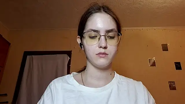 Katelemon online show from 04/01/26, 02:36