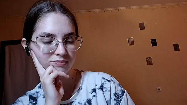 Katelemon online show from 05/25/26, 01:54