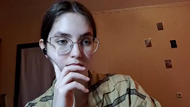 Katelemon online show from 05/11/26, 01:12