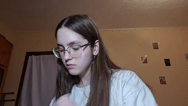 Snapshot of Katelemon chatting on 03/02/26, 03:08 Katelemon online show from 03/02/26, 03:08