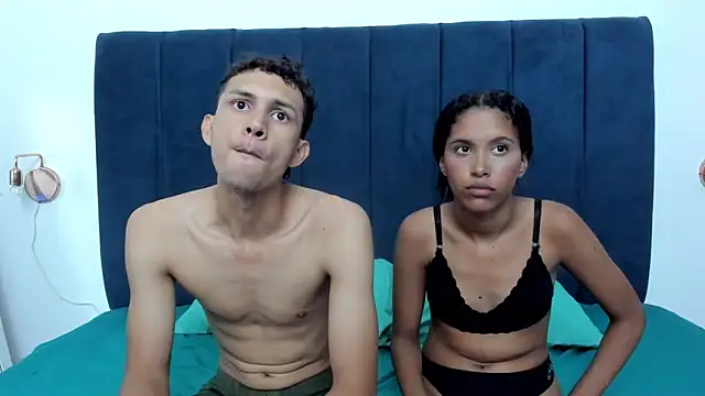 Snapshot of saul_y_saray chatting on 03/16/26, 06:43 saul y saray online show from 03/16/26, 06:43