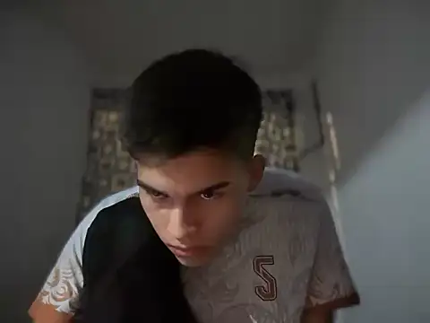 Snapshot of bbluchito chatting on 02/23/26, 12:56 bbluchito online show from 02/23/26, 12:56