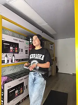 Ambarina  online show from 04/09/26, 11:05