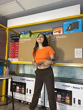 Snapshot of Ambarina_ chatting on 05/20/26, 11:29 Ambarina online show from 05/20/26, 11:29