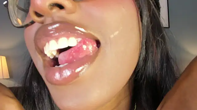 Snapshot of MelodyBlazze chatting on 02/26/26, 08:20 MelodyBlazze online show from 02/26/26, 08:20