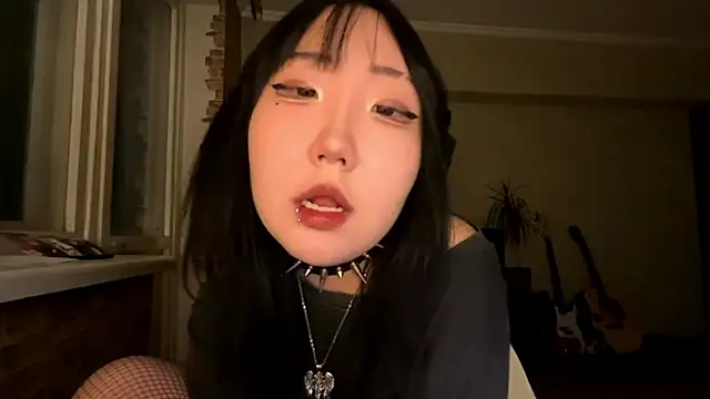 Snapshot of Yunananaa chatting on 02/24/26, 02:18 Yunananaa online show from 02/24/26, 02:18