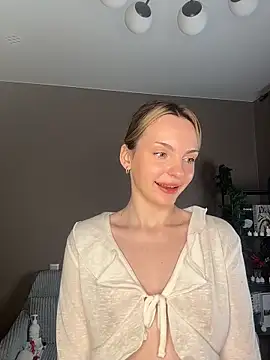 Snapshot of MaryFlare chatting on 02/22/26, 12:35 MaryFlare online show from 02/22/26, 12:35