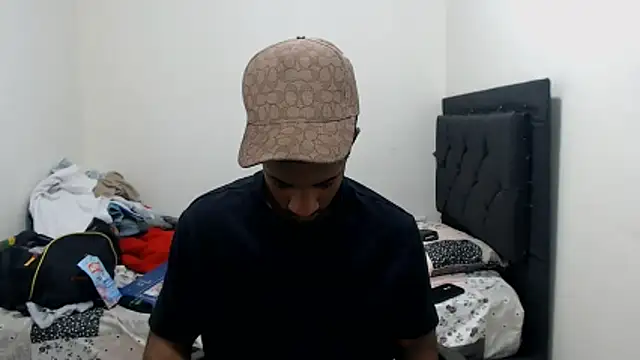 Snapshot of blackhorseet chatting on 04/12/26, 08:56 blackhorseet online show from 04/12/26, 08:56