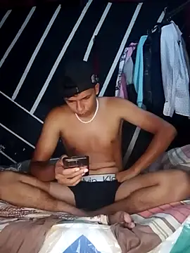 zeus23cm1 online show from 03/03/26, 12:56