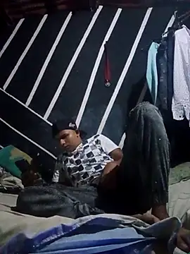 zeus23cm1 online show from 02/25/26, 05:51