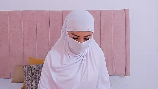 Snapshot of _jamiila chatting on 02/28/26, 02:06 jamiila online show from 02/28/26, 02:06