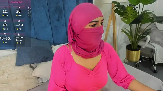  jamiila online show from 04/13/26, 04:22