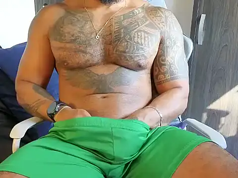 Snapshot of Wheeler_Green chatting on 03/16/26, 01:48 Wheeler Green online show from 03/16/26, 01:48