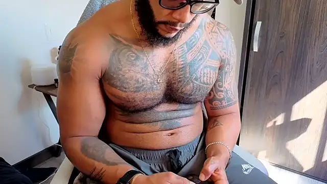 Snapshot of Wheeler_Green chatting on 04/09/26, 02:12 Wheeler Green online show from 04/09/26, 02:12