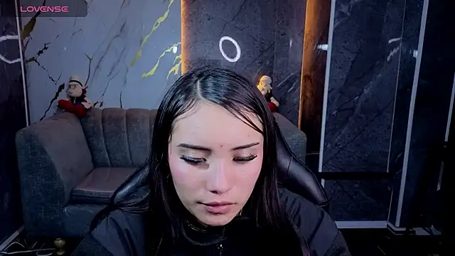 Daphne nicole b online show from 04/16/26, 09:39