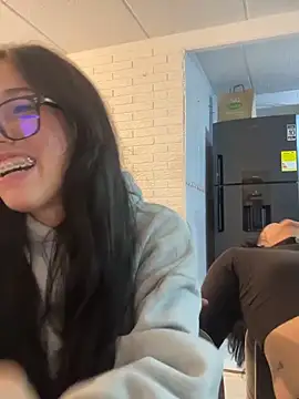 susi chimm online show from 04/15/26, 01:55