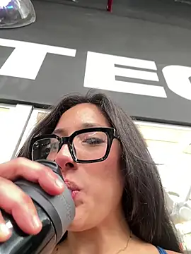 susi chimm online show from 03/20/26, 03:24