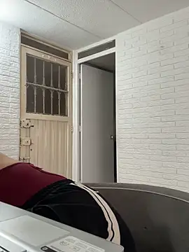 Snapshot of susi_chimm chatting on 02/20/26, 10:12 susi chimm online show from 02/20/26, 10:12