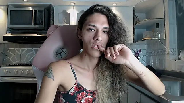 CrisOzzz online show from 03/02/26, 08:49