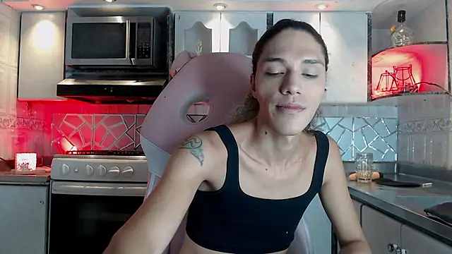 CrisOzzz online show from 03/24/26, 06:08