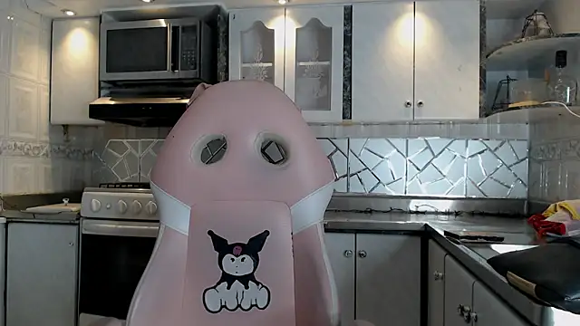 CrisOzzz online show from 03/04/26, 09:22