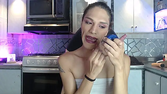 CrisOzzz online show from 04/15/26, 06:34