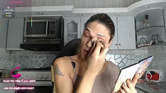 CrisOzzz online show from 03/27/26, 06:53