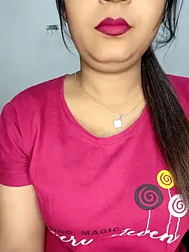 Shanaya-Hotty online show from 04/05/26, 07:53