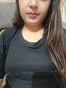 Snapshot of Shanaya-Hotty chatting on 06/20/26, 10:48 Shanaya-Hotty online show from 06/20/26, 10:48