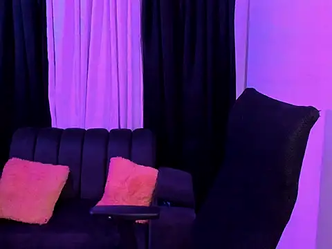 ginebrapurple online show from 04/18/26, 07:58