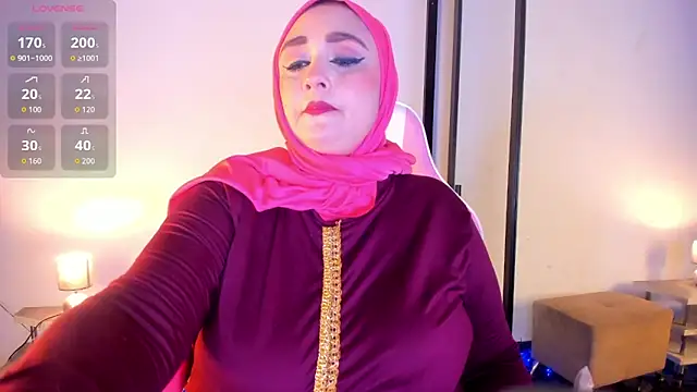 Snapshot of HijabiMilff chatting on 05/16/26, 02:38 HijabiMilff online show from 05/16/26, 02:38
