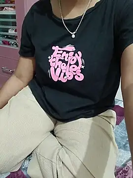 Queenlipx online show from 03/10/26, 04:22