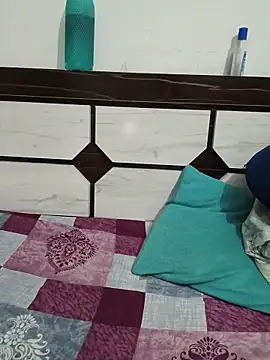 Queenlipx online show from 03/05/26, 03:52