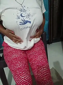 Queenlipx online show from 03/11/26, 04:34