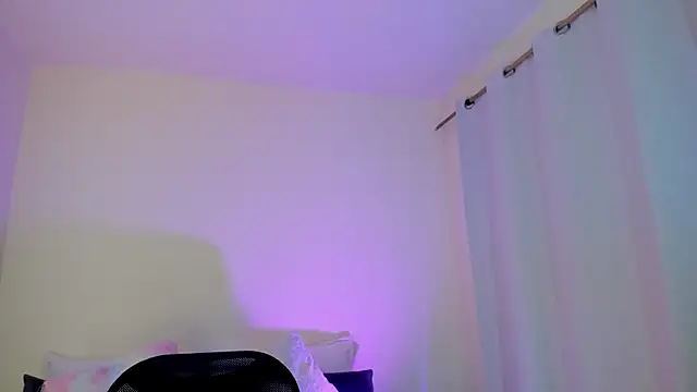 MIAA ROBERTSS online show from 04/04/26, 07:42