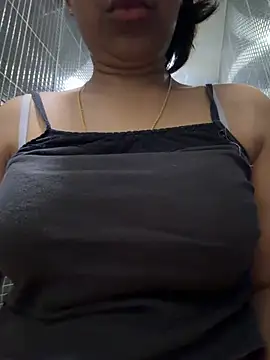 Snapshot of sessy_grl chatting on 06/28/26, 07:14 sessy grl online show from 06/28/26, 07:14