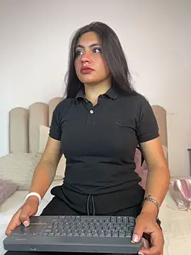 celeste z online show from 05/08/26, 02:43
