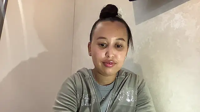 Dana 005 online show from 05/30/26, 10:48