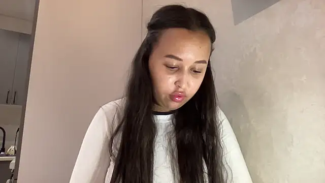 Dana 005 online show from 06/01/26, 09:03