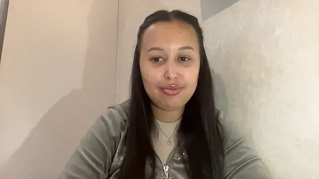 Dana 005 online show from 05/05/26, 09:07