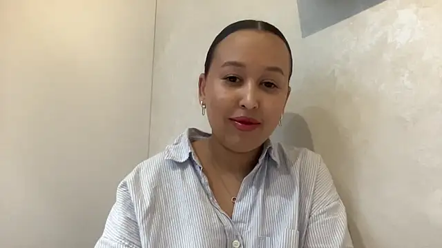 Dana 005 online show from 03/27/26, 08:21