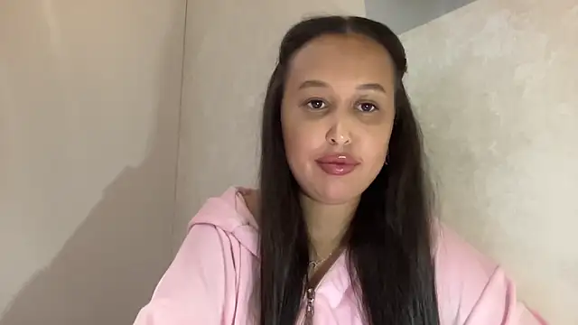 Dana 005 online show from 05/21/26, 08:17